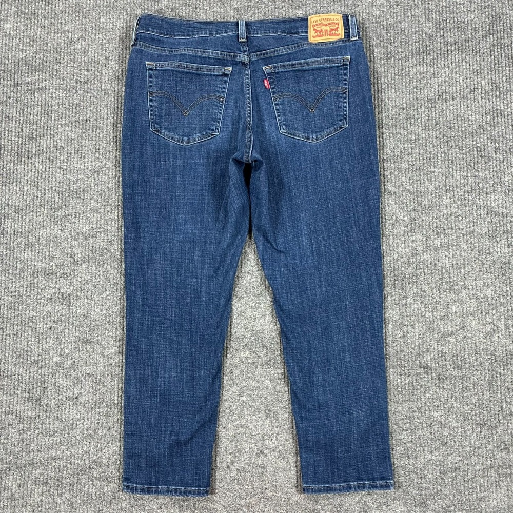 Levi's Womens Boyfriend Jeans Size 31 Medium Wash Denim Stretch Mid Rise - Picture 2 of 12